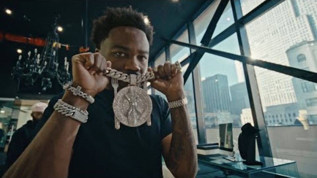 ⁣Roddy Ricch - Aston Martin Truck [Official Music Video]