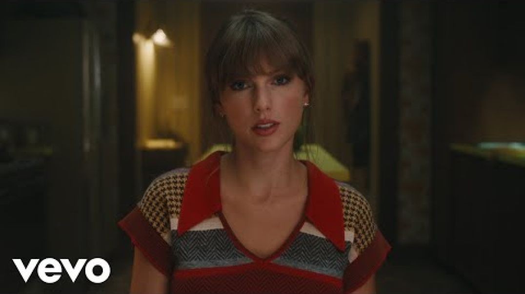 ⁣Taylor Swift - Anti-Hero (Official Music Video)