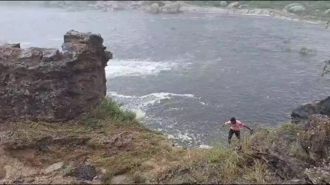 जवाई बांध -   बांध को निहारने उमड़ी लोगो की भीड़, लोगो की लापरवाही के चलते कभी भी हो सकता है बड़ा हादसा