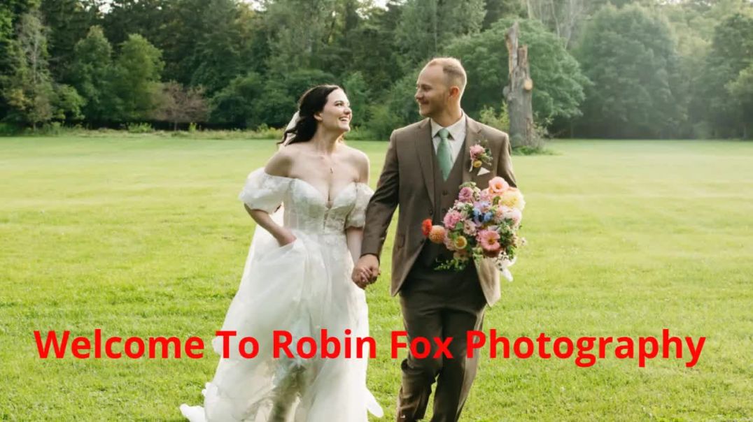 ⁣Robin Fox Photography - Affordable Wedding Photographer in Rochester, NY