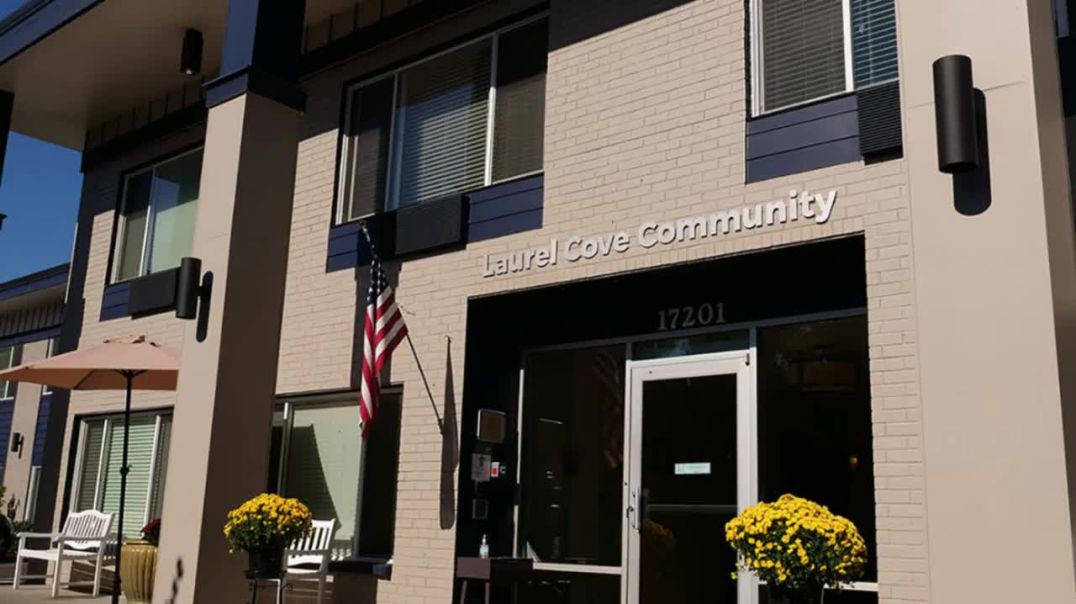 ⁣Laurel Cove Community - Best Senior Assisted Living in Shoreline, WA