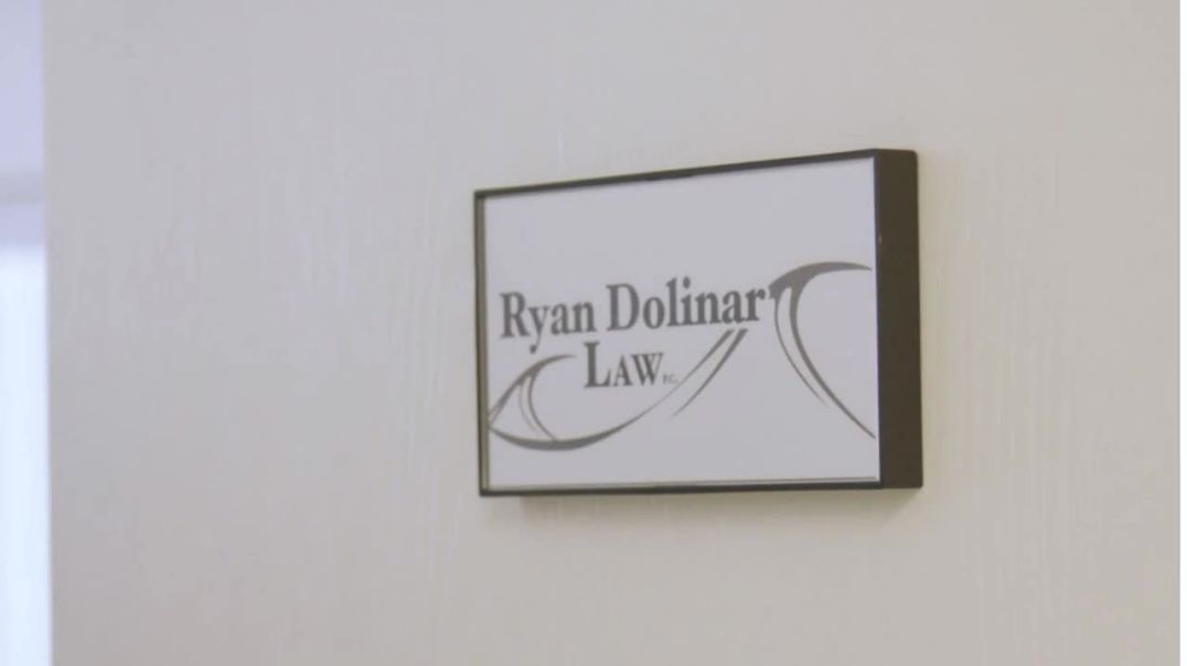 ⁣Ryan Dolinar Law - Auto Accident Attorney in Ventura, CA
