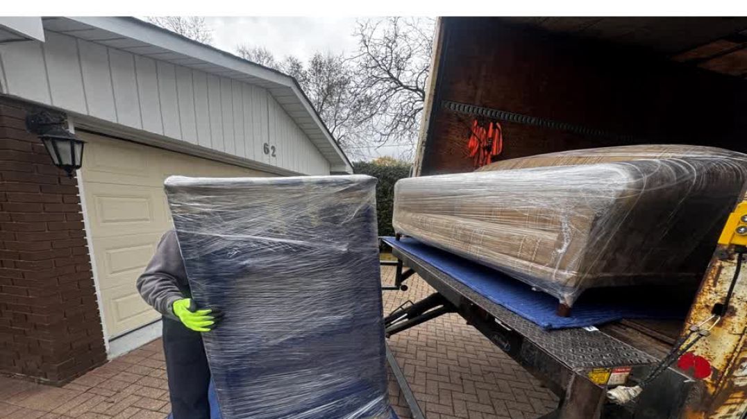 ⁣Get Movers : #1 Moving Company in Peterborough, ON | K9J 6W9
